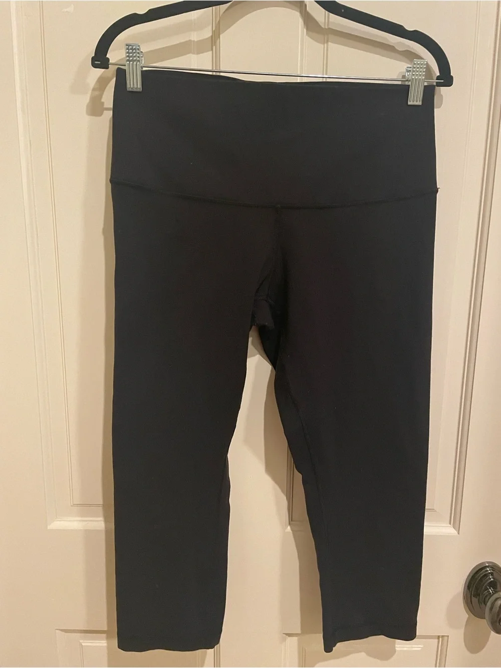 lululemon athletica Black Capri Leggings